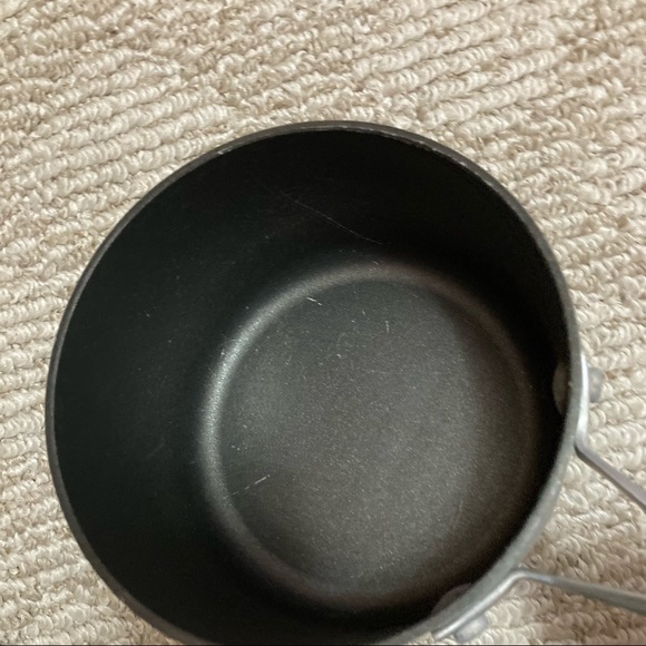 Calphalon 1.5 Quart "Select" Saucepan with Lid - Picture 10 of 11